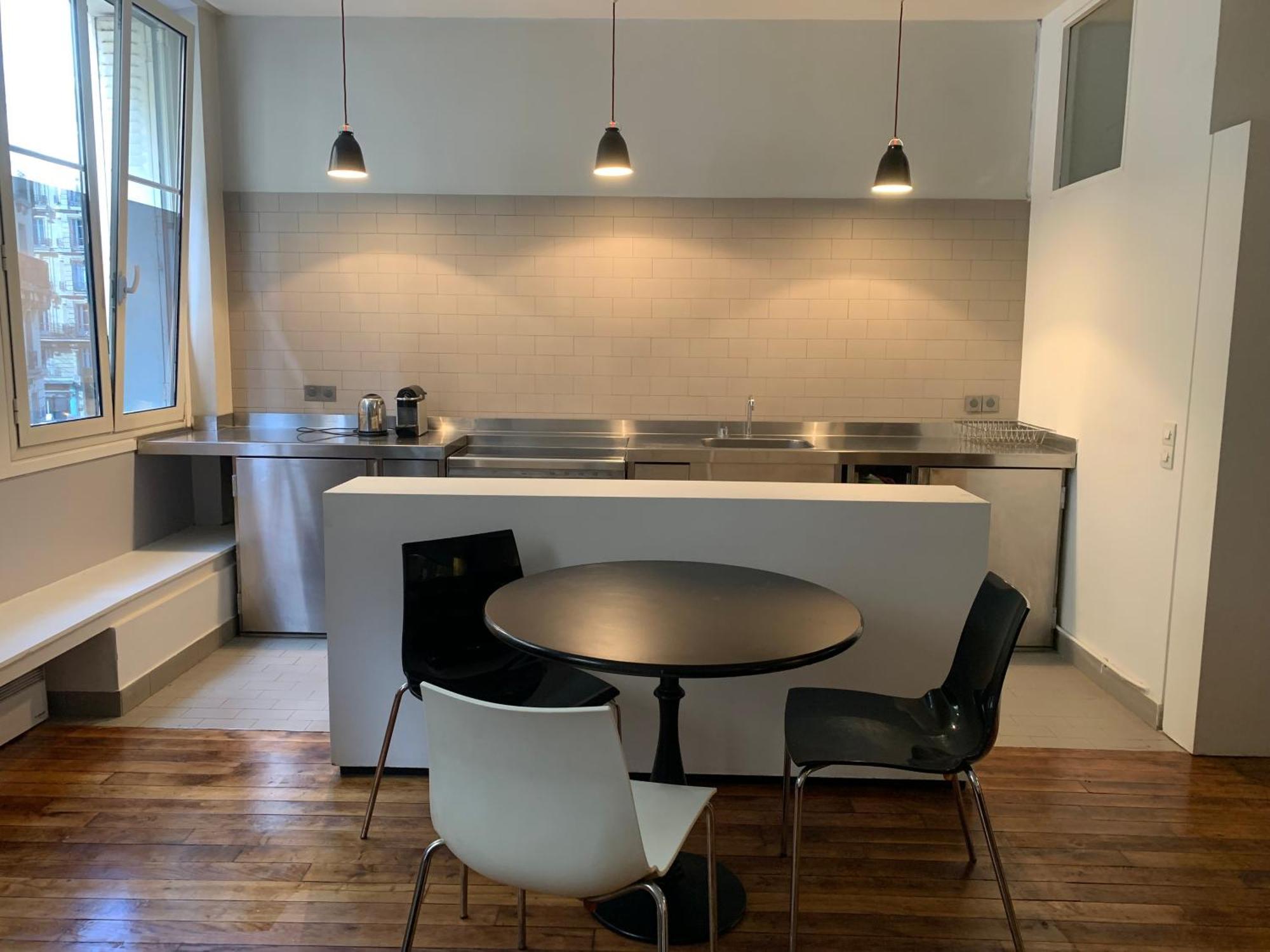 Appartamento Loft Montmartre Au Pieds Des Vignes Parigi Esterno foto