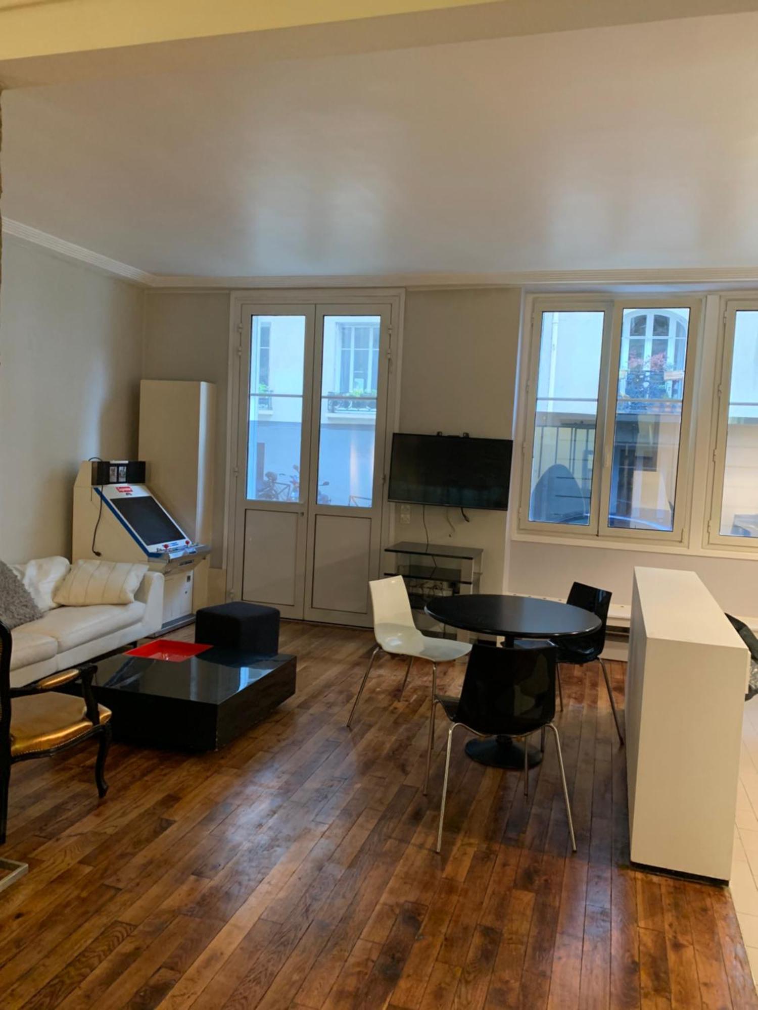 Appartamento Loft Montmartre Au Pieds Des Vignes Parigi Esterno foto