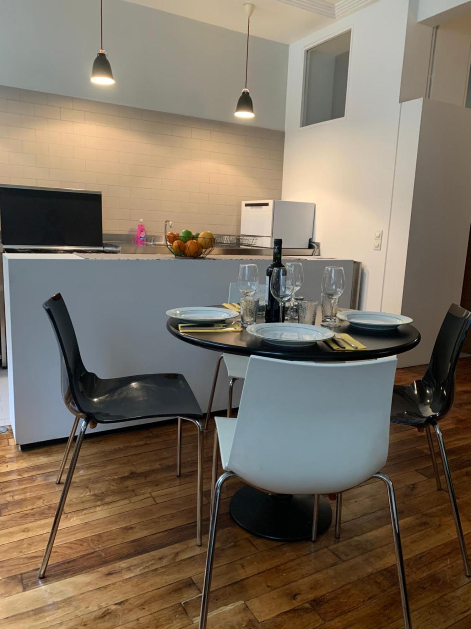 Appartamento Loft Montmartre Au Pieds Des Vignes Parigi Esterno foto